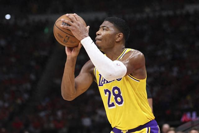 开云-连续12场！八村塁爆发，创造80年NBA独一无二纪录，合同注定暴涨|湖人|投篮|季后赛|常规赛|小里弗斯_新浪体育_新浪新闻